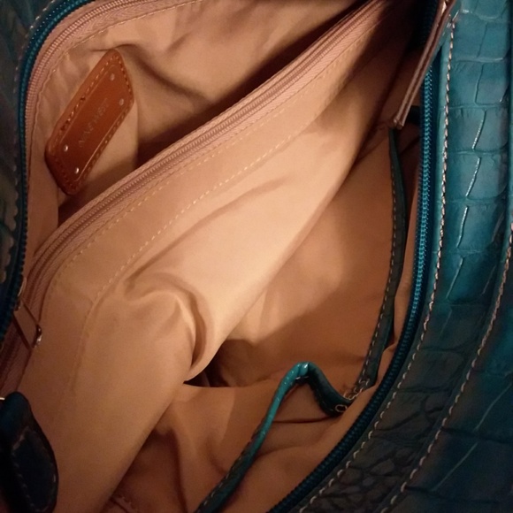 NINE WEST purse. Rich turquoise color. - Picture 5 of 5